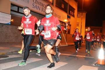 Telde se engancha al amor con su carrera nocturna (Foto TA)